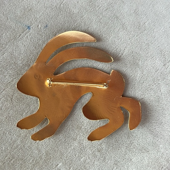 Gold tone Rabbit Pin - Picture 4 of 6